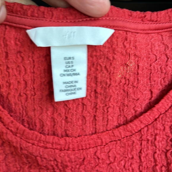 H&M Textured Jersey Top in red, Size S - Picture 6 of 9